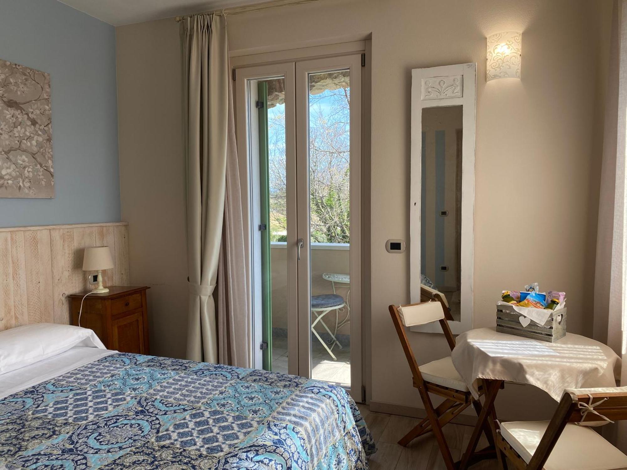 Villa Poggio Bardolino Bagian luar foto